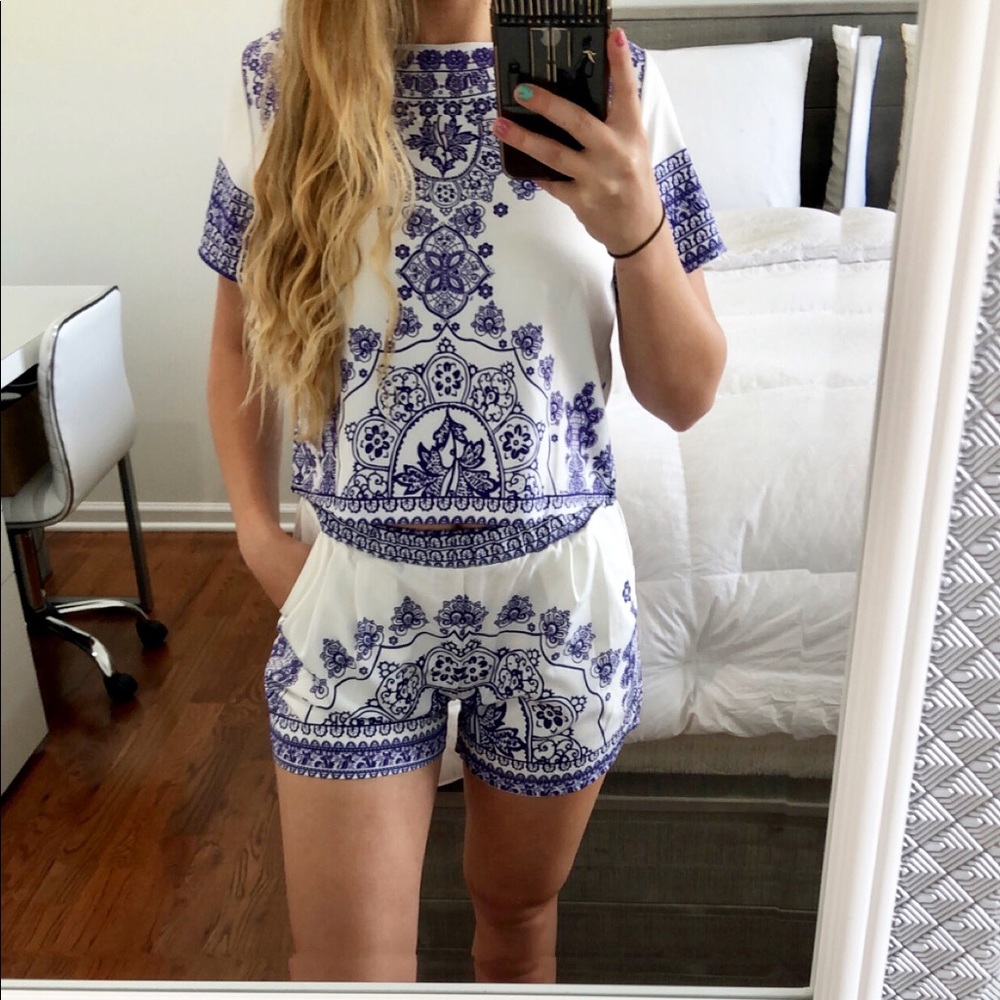 2-piece set